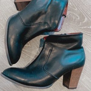 Booties leather 8.5